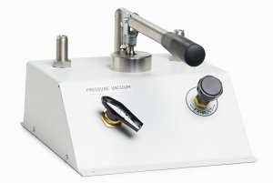 Fluke Calibration P5510 Pneumatic Comparison Test Pump